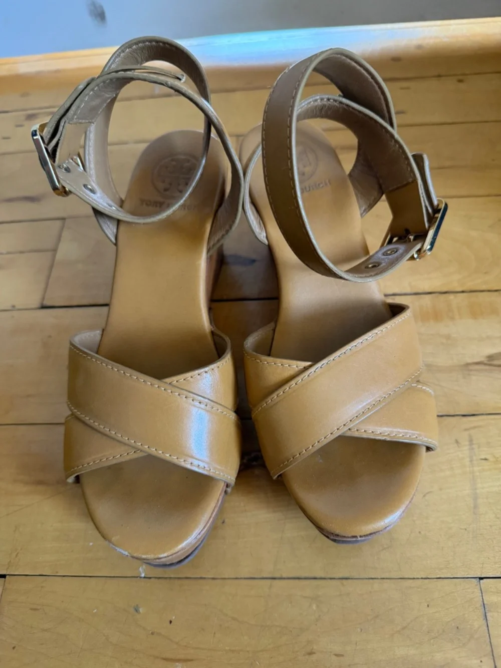 Tory Burch Tan Leather Wood Wedge Sandals s6